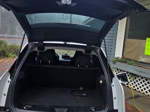 Used 2016 BMW i3 Range Extender Hatchback 4D image 8