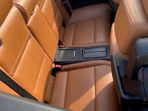 Used 2013 BMW 335i Convertible image 2