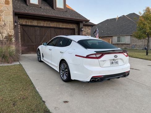 Used 2019 Kia Stinger Sedan 4D w/ Sun & Sound Package image 4