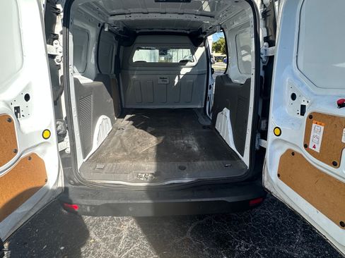 Used 2019 Ford Transit Connect XL image 8