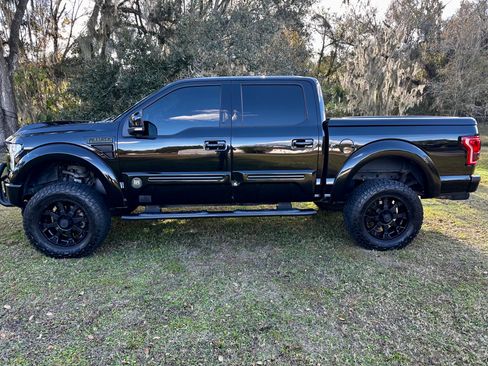 Used 2017 Ford F150 Lariat w/ Equipment Group 502A Luxury image 17
