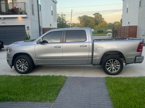 Used 2020 RAM 1500 Laramie w/ Sport Appearance Package image 5
