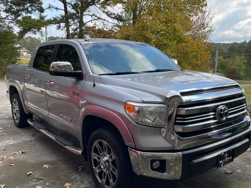 Used 2016 Toyota Tundra SR5 image 6