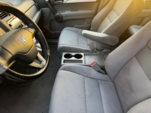 Used 2010 Honda CR-V LX image 6