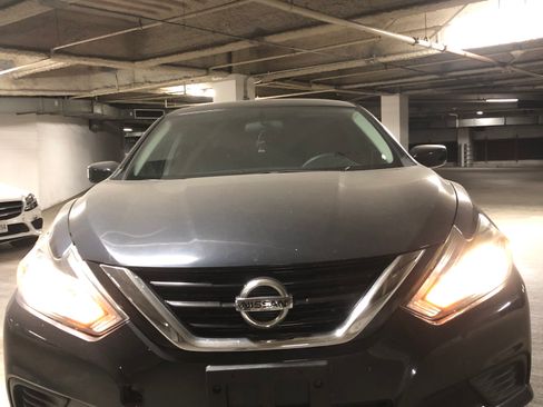 Used 2017 Nissan Altima 2.5 S w/ Power Driver Seat Package image 2