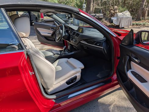 Used 2015 BMW 228i Convertible image 15