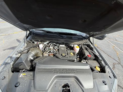 Used 2025 RAM 2500 Big Horn AWD/4WD image 17