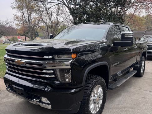 Used 2021 Chevrolet Silverado 2500 High Country w/ Z71 Off-Road Package image 15