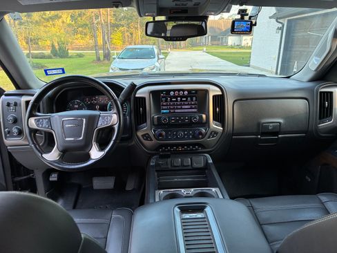 Used 2018 GMC Sierra 1500 Denali w/ Denali Ultimate Package image 20