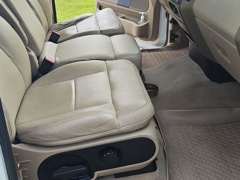 Used 2004 Ford F150 XLT RWD image 17