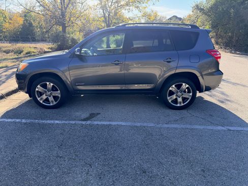 Used 2010 Toyota RAV4 Sport image 9