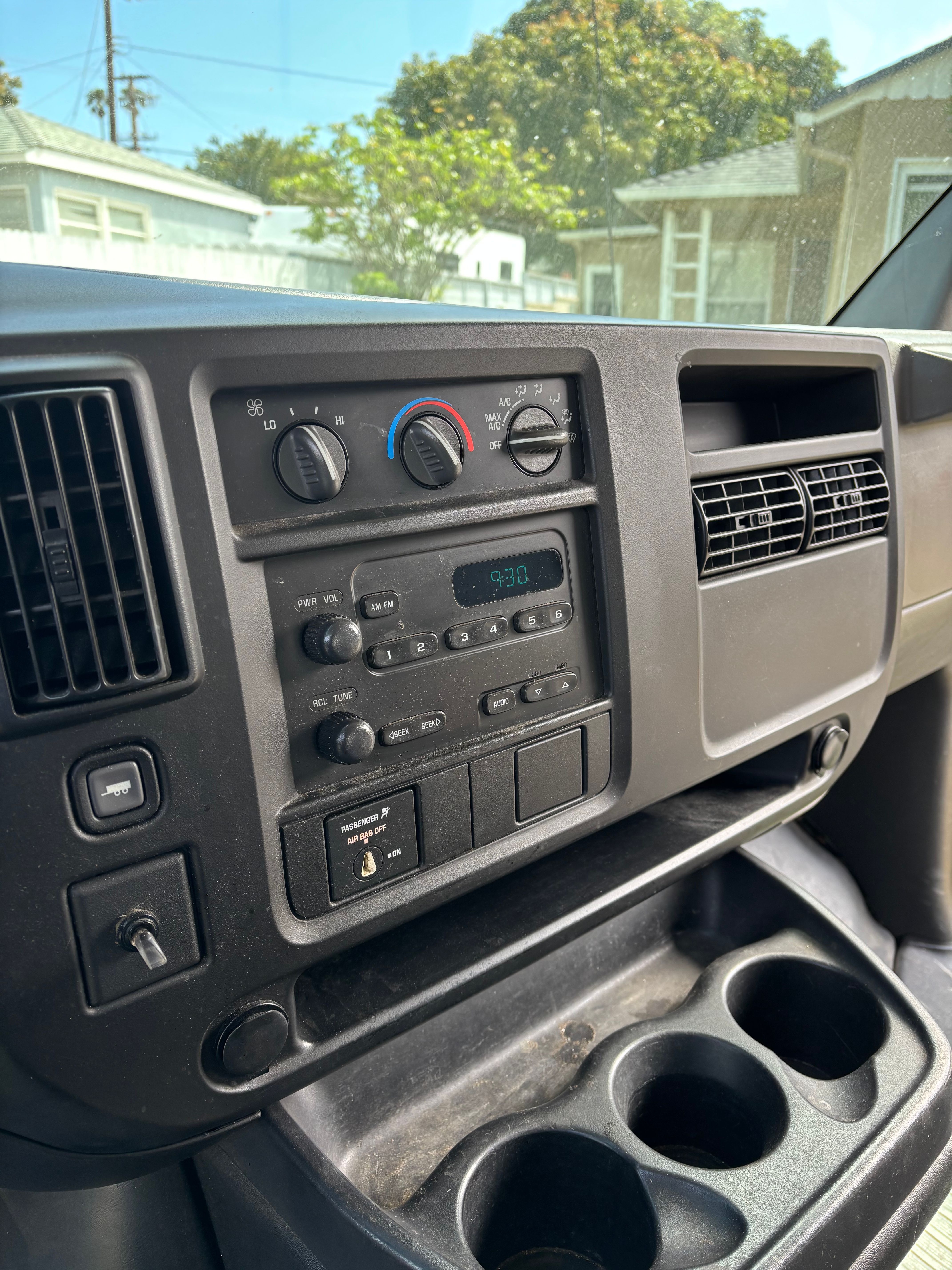 Used 2006 GMC Savana 2500 RWD image 17