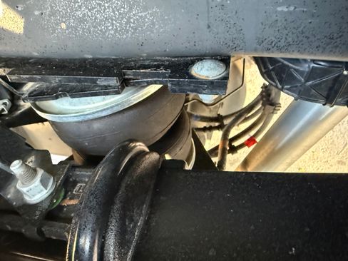 Used 2025 Ford F250 Platinum image 15