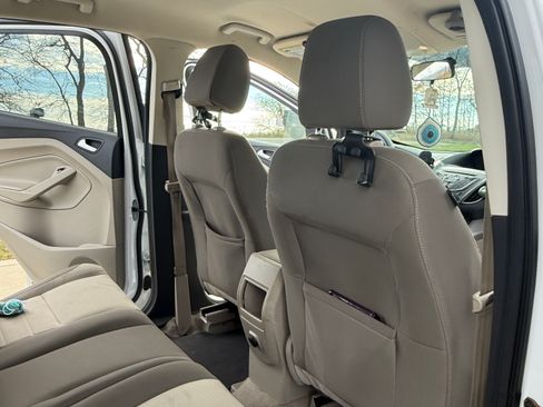 Used 2016 Ford Escape SE image 6