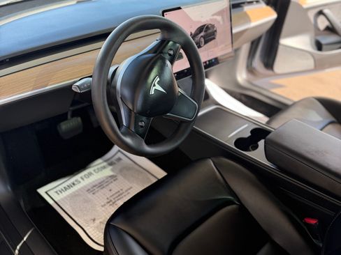Used 2023 Tesla Model 3 Standard Range RWD image 13