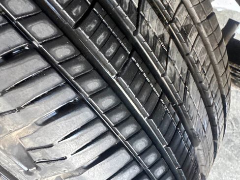 Used 2022 Nissan Frontier SV image 2