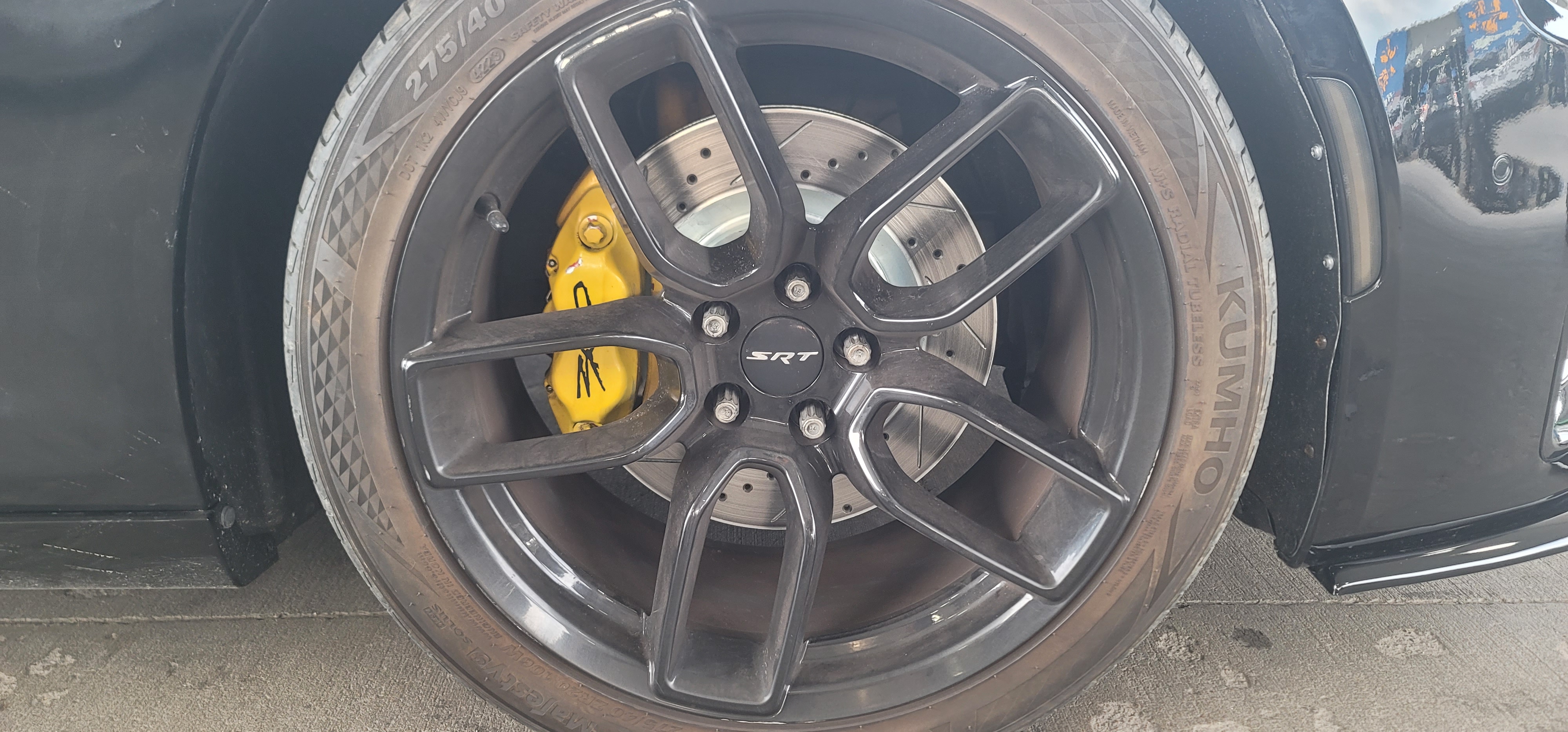 Used 2012 Chrysler 300 SRT8 w/ 19-Premium Speaker Group RWD image 9