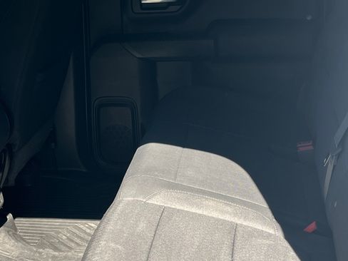 Used 2021 Chevrolet Silverado 1500 LT AWD/4WD image 8