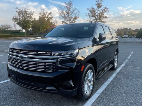 Used 2024 Chevrolet Tahoe Premier image 2