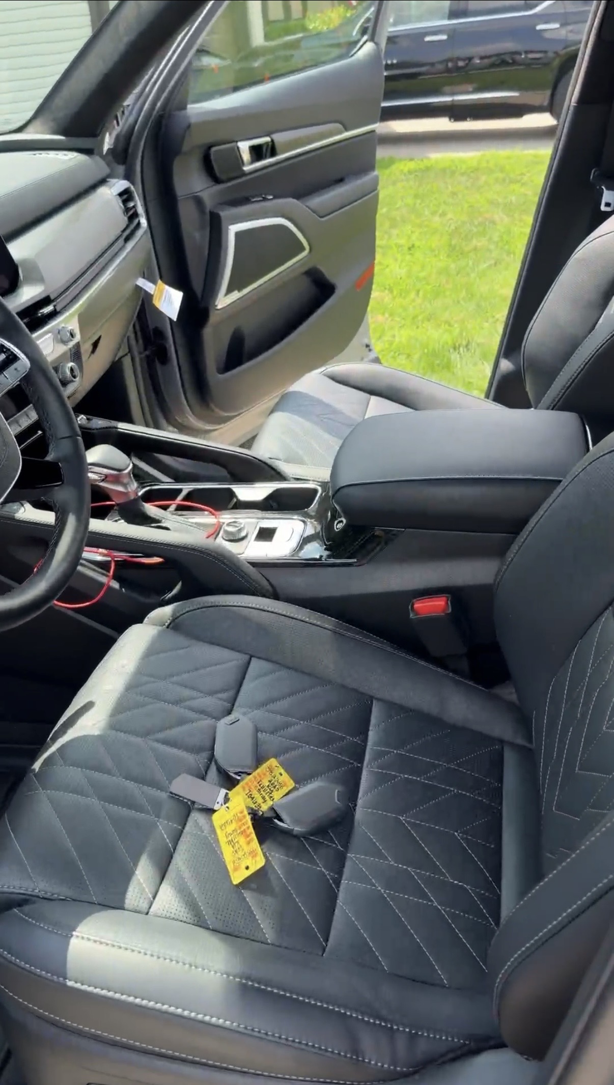 Used 2025 Kia Telluride SX Prestige X-Line AWD/4WD image 12