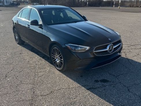 Used 2025 Mercedes-Benz C 300 4MATIC Sedan image 6