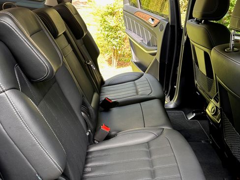 Used 2013 Mercedes-Benz GL 450 4MATIC image 5