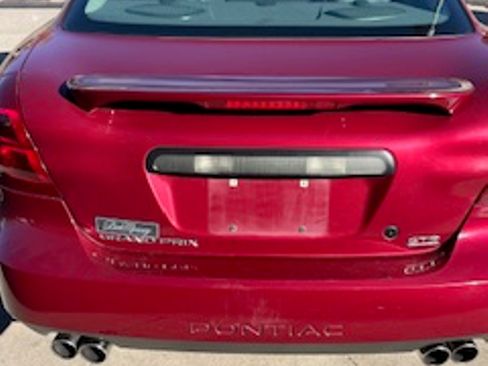 Used 2004 Pontiac Grand Prix GTP w/ Competition Group image 4