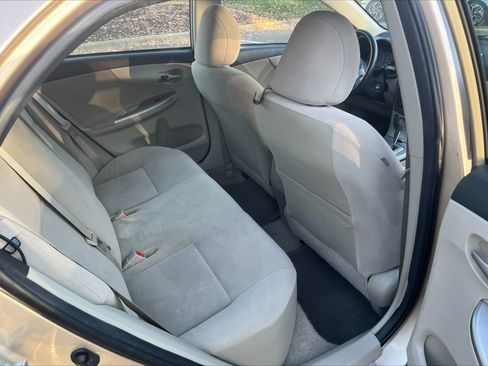 Used 2011 Toyota Corolla LE image 13