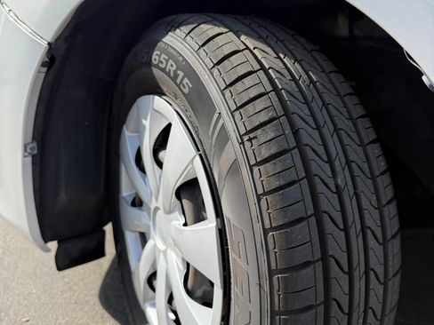 Used 2011 Toyota Corolla LE image 15