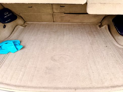 Used 2009 INFINITI FX50 AWD w/ Sport Pkg image 9