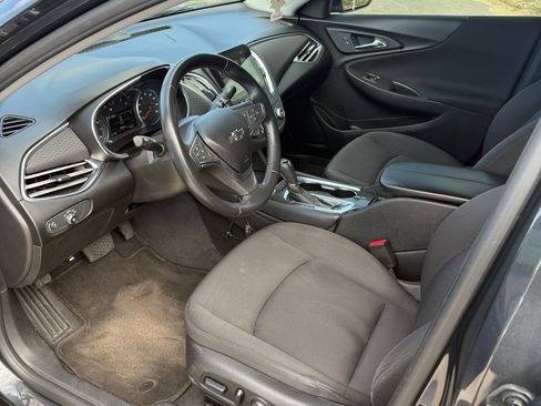 Used 2018 Chevrolet Malibu LT image 13