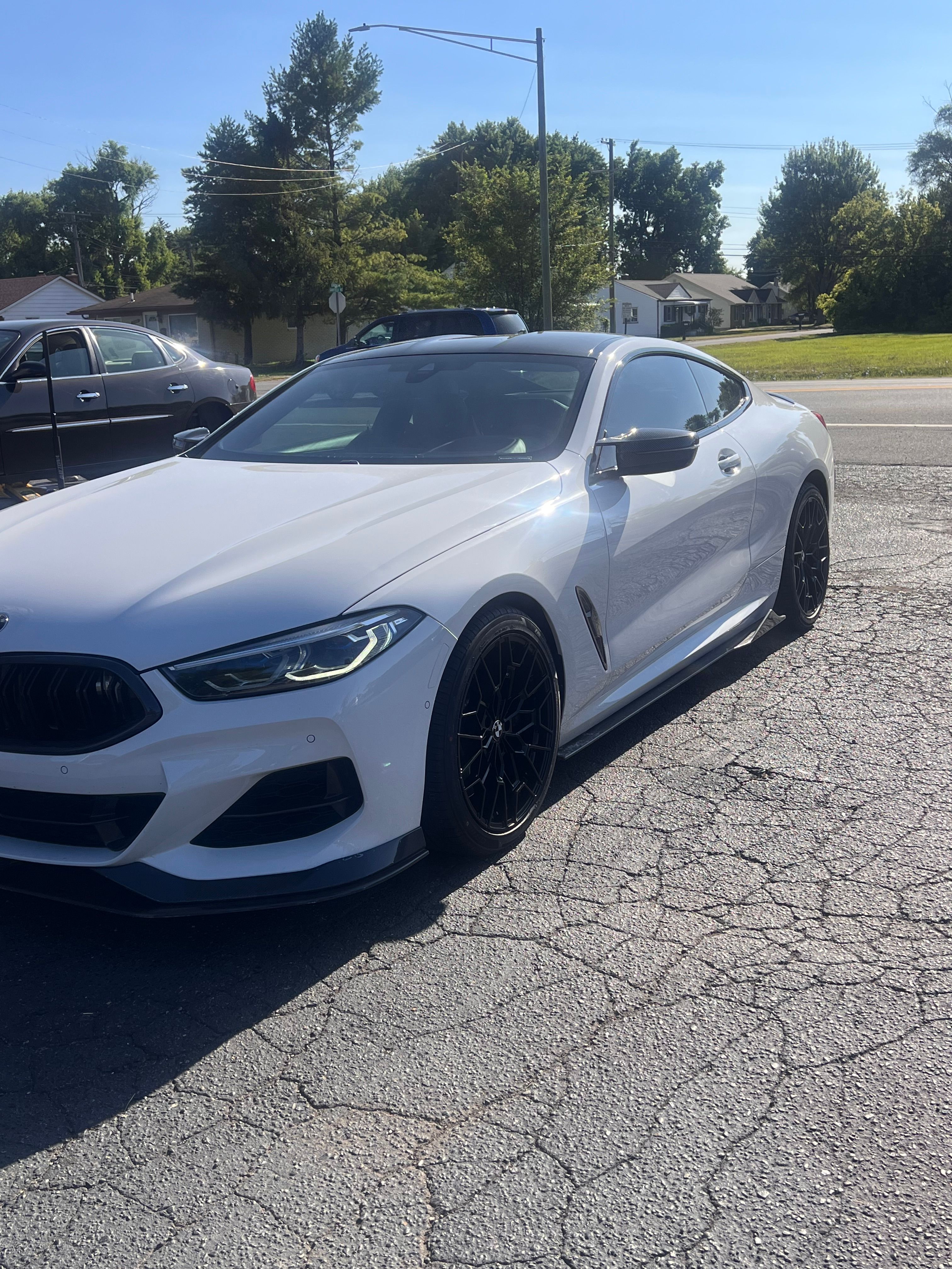 Used 2021 BMW M850i xDrive Coupe w/ M Carbon Exterior Package AWD/4WD image 10