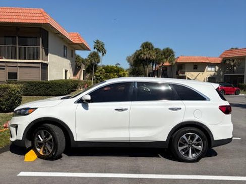 Used 2020 Kia Sorento LX image 20