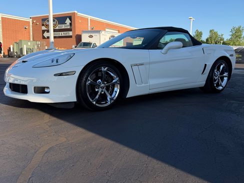 Used 2013 Chevrolet Corvette Grand Sport w/ 3LT Preferred Equipment Group RWD image 26