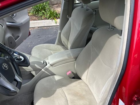 Used 2011 Toyota Prius Three w/ Navigation Pkg image 11