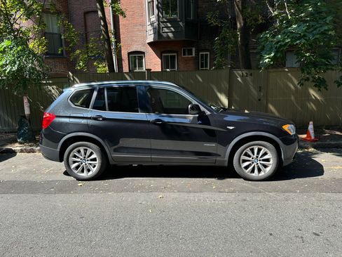 Used 2013 BMW X3 xDrive28i AWD/4WD image 2
