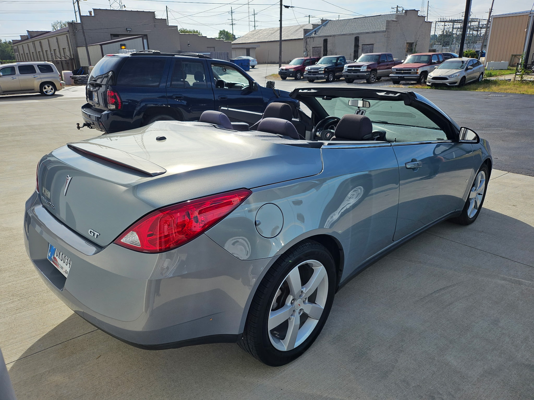 Used 2007 Pontiac G6 GT FWD image 2