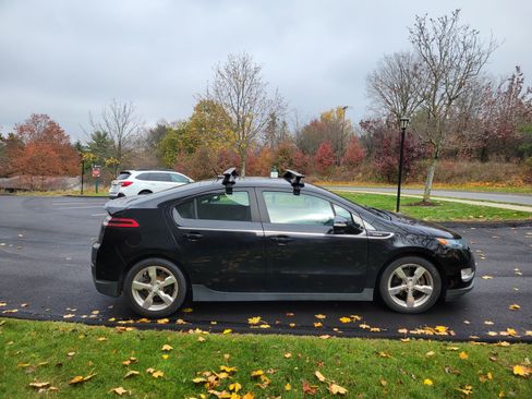 Used 2012 Chevrolet Volt Premium w/ Premium Trim Package image 11