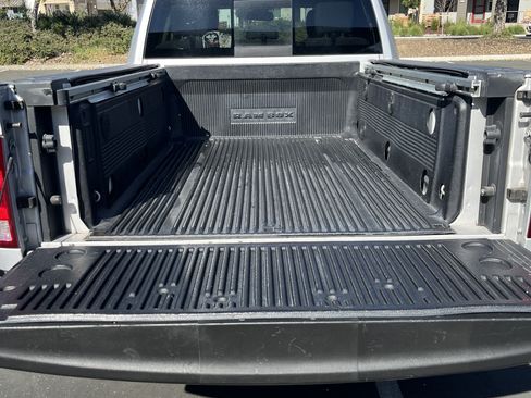 Used 2014 RAM 1500 Big Horn image 6