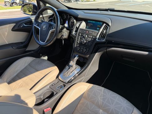 Used 2016 Buick Cascada Premium image 8