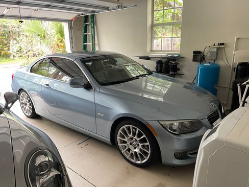 Used 2013 BMW 328i Convertible RWD image 1