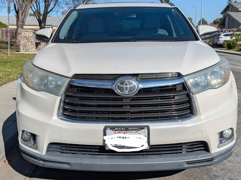 Used 2015 Toyota Highlander Limited image 4