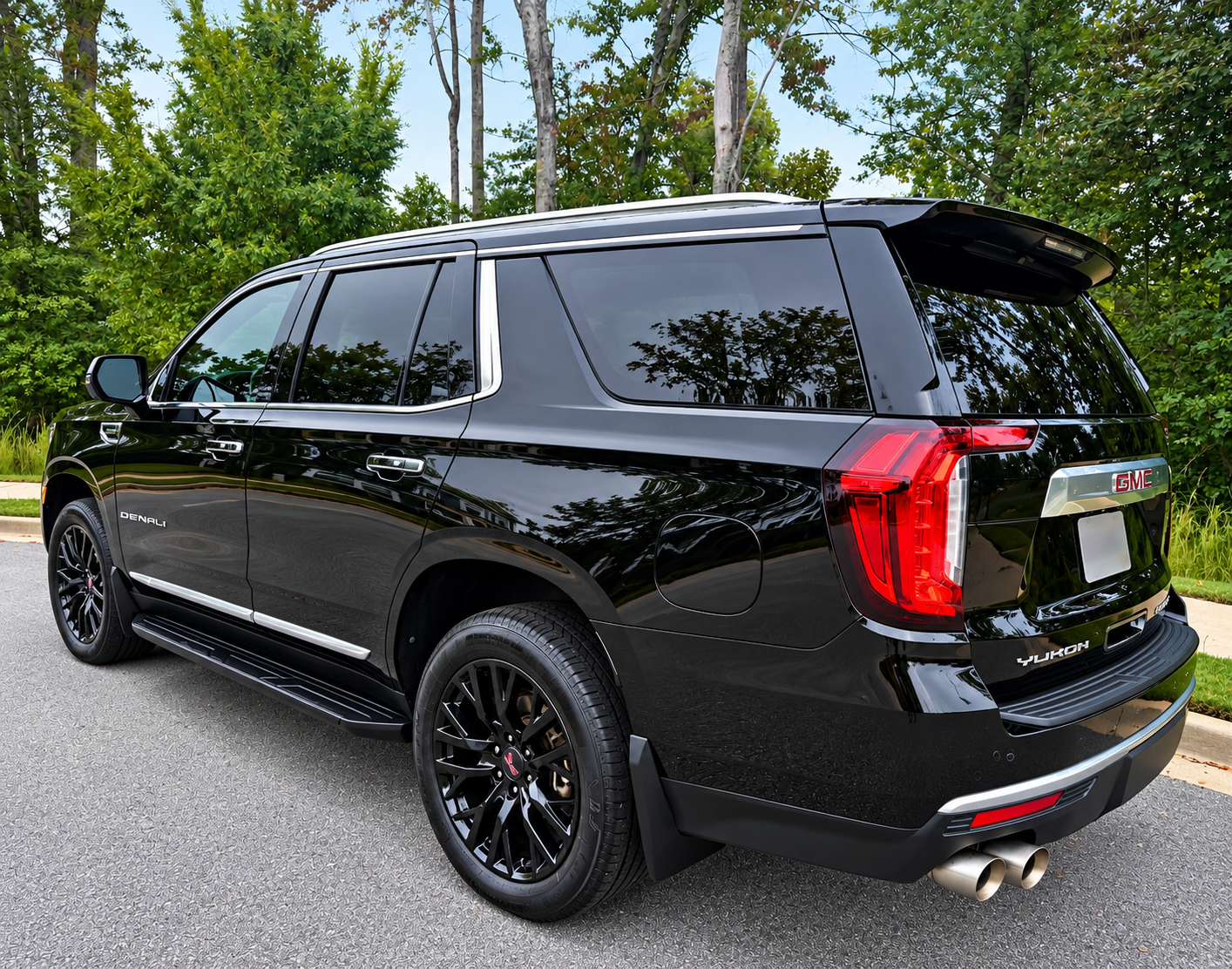 Used 2022 GMC Yukon Denali w/ Max Trailering Package AWD/4WD image 6