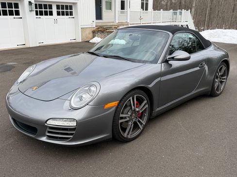 Used 2011 Porsche 911 Carrera 4S image 6