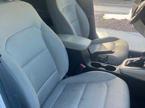 Used 2017 Hyundai Elantra SE image 14