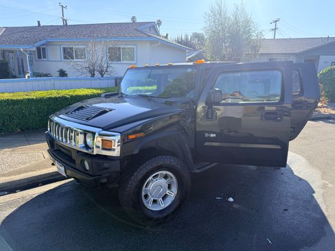 Used 2004 HUMMER H2 Luxury image 4