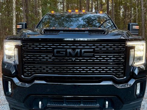 Used 2020 GMC Sierra 3500 Denali w/ Denali Ultimate Package image 1