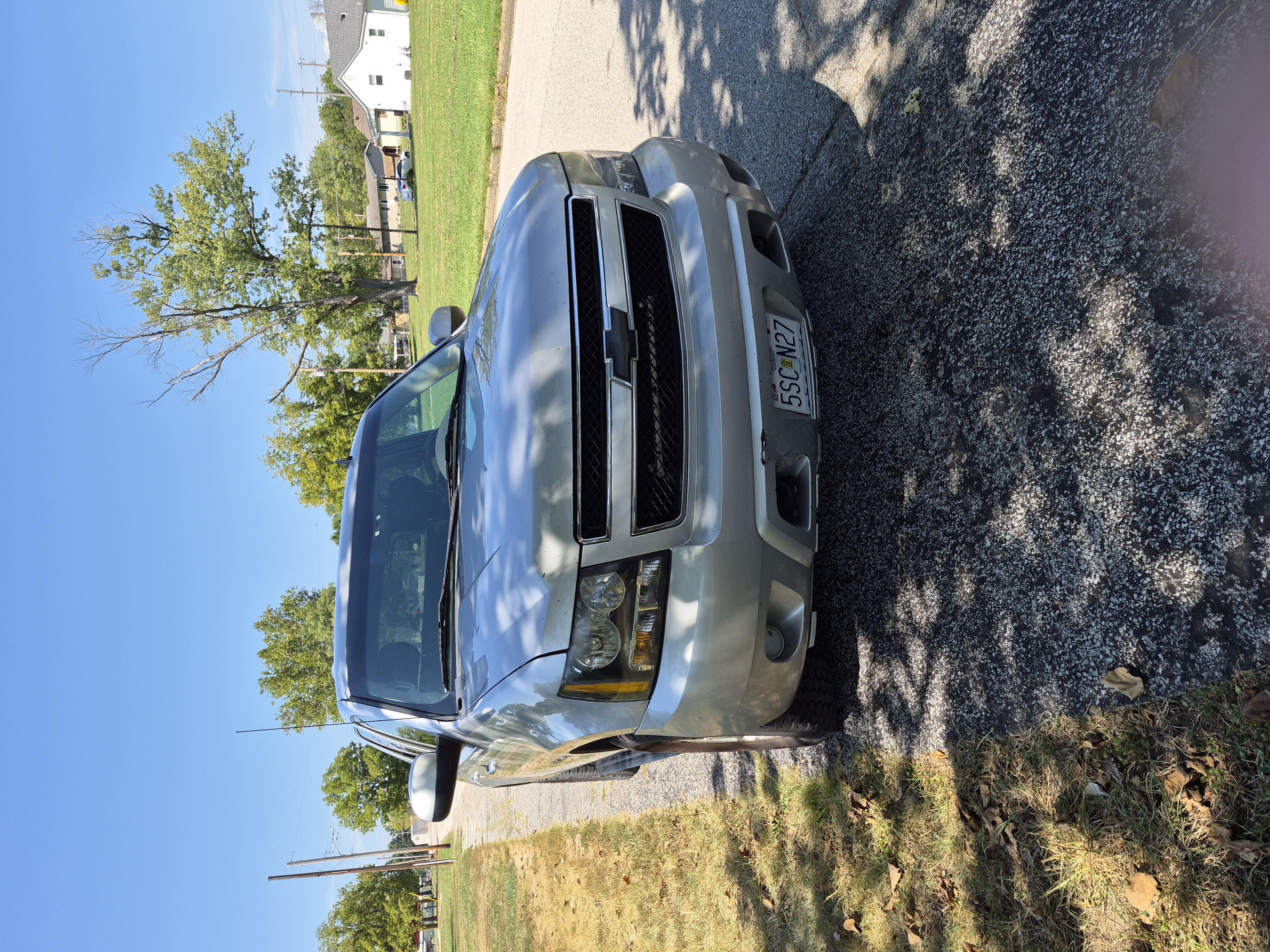 Used 2010 Chevrolet Avalanche LS w/ Interior Plus Package AWD/4WD image 4