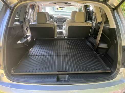 Used 2021 Honda Pilot Touring image 13