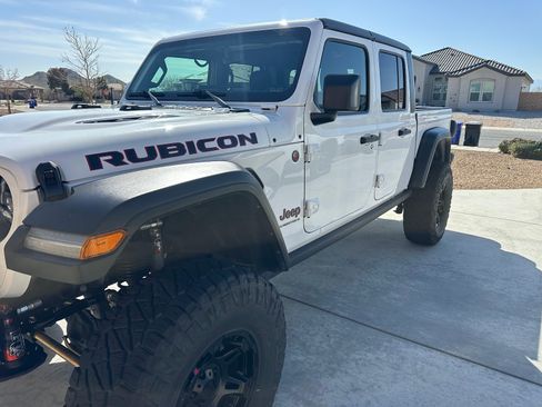Used 2023 Jeep Gladiator Rubicon w/ LED Lighting Group image 2